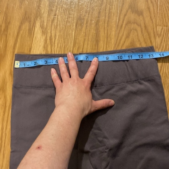 Women’s High Waisted Thick  Banded Athletic Running Leggings with Air Holes - Picture 6 of 10